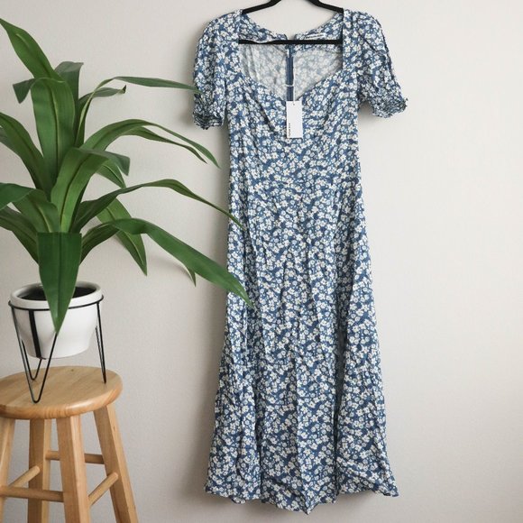 🚫 SOLD 🚫 REFORMATION Lacey Smocked Sleeve Dress - Picture 4 of 7